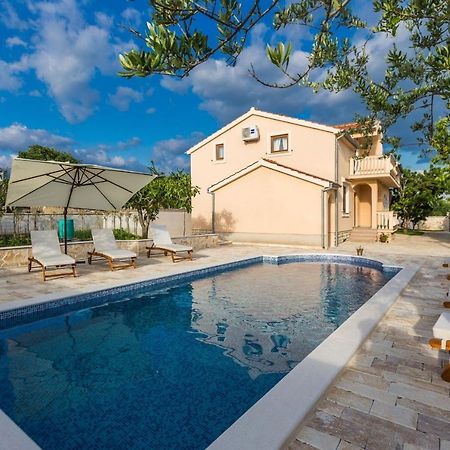 Villa Tina With Swimming Pool, Tennis Court, Games Room, Sauna, Gym, Bbq Policnik Eksteriør bilde